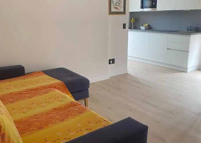 דירה Terrazzza & Castello מאלצ'סינה
